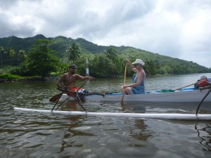 Pirogue-moorea-maori-tours